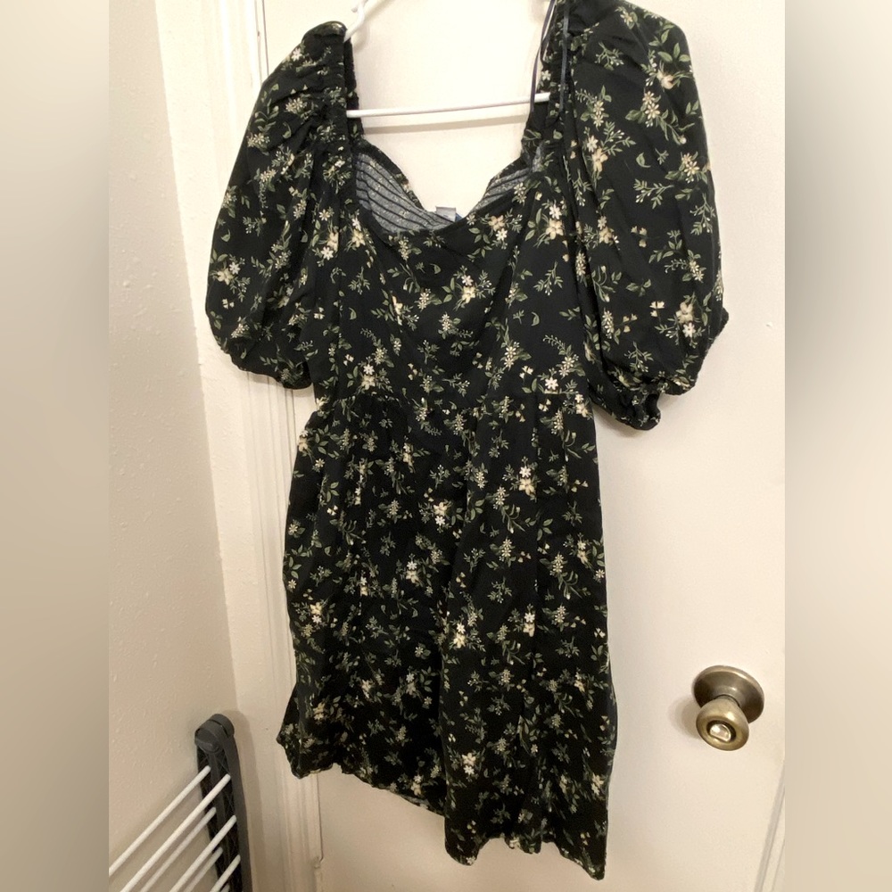 Super cute floral dress